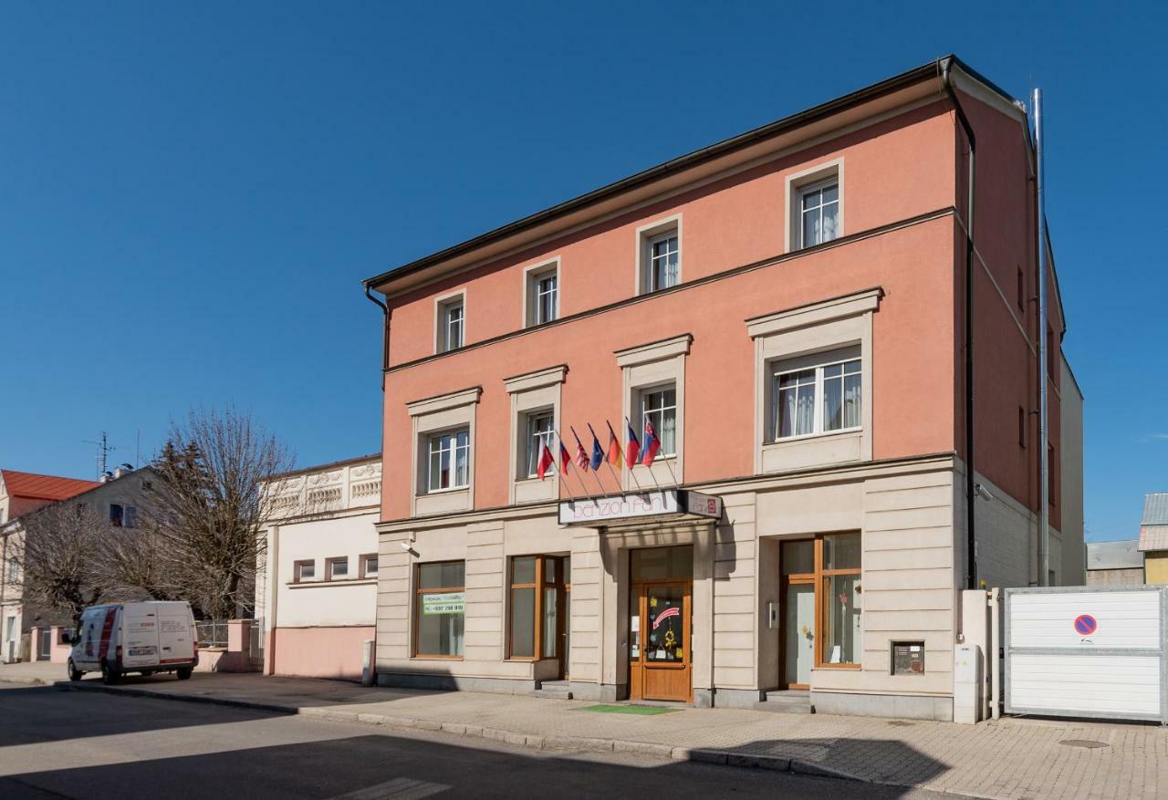 Penzion Fan Karlsbad Buitenkant foto